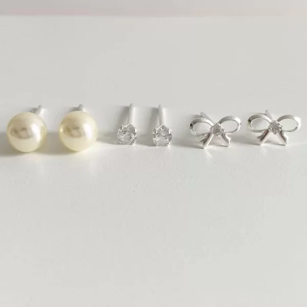 Brinco Trio c/ Zirconia, Lacinho c/ Zirconia e Perola